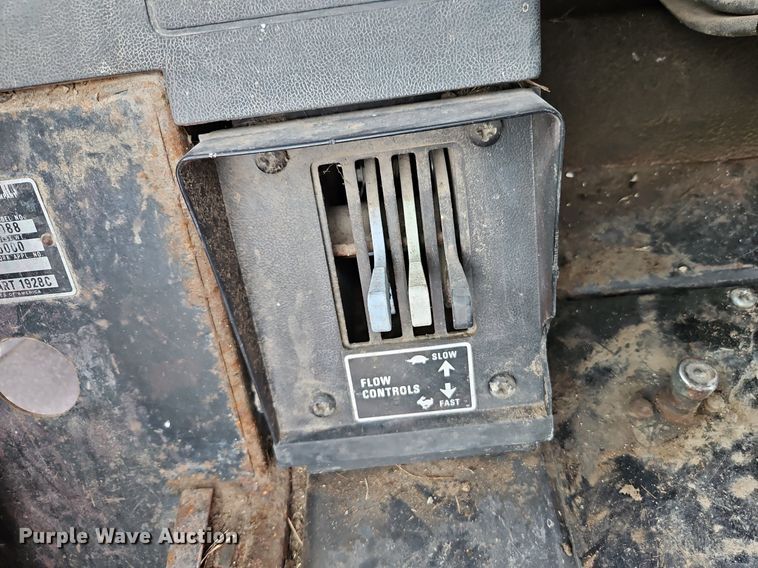 image for item EI3602 1984 International Harvester  5088 tractor