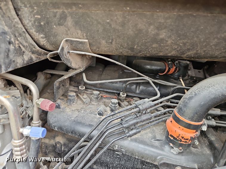 image for item EI3602 1984 International Harvester  5088 tractor