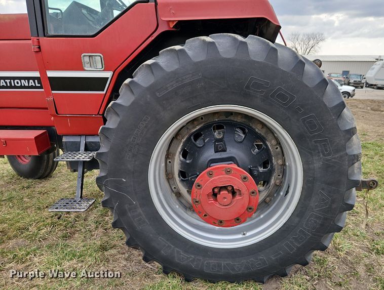 image for item EI3602 1984 International Harvester  5088 tractor