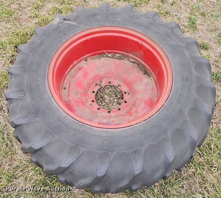 image for item EI3602 1984 International Harvester  5088 tractor