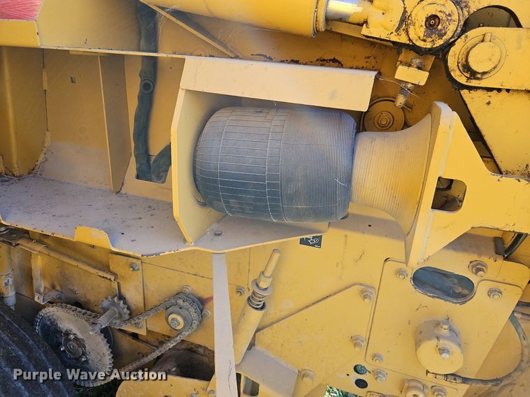 image for item EI3607 Vermeer 605K round baler