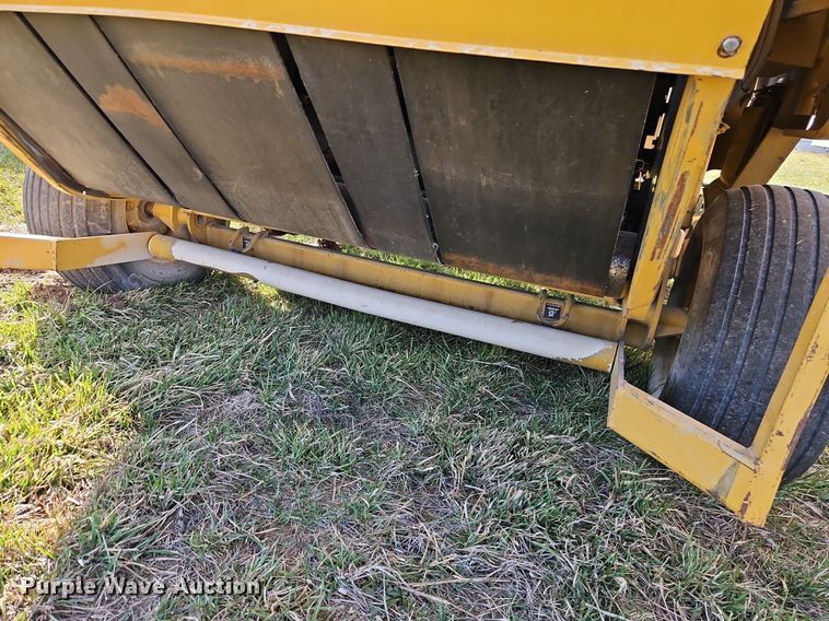 image for item EI3607 Vermeer 605K round baler