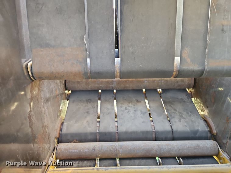 image for item EI3607 Vermeer 605K round baler