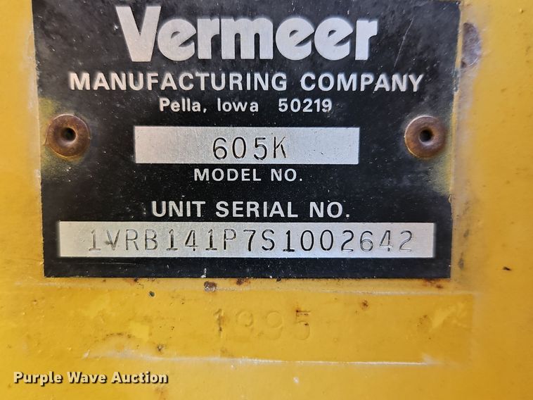 image for item EI3607 Vermeer 605K round baler