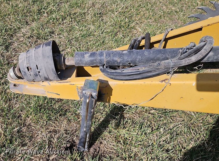 image for item EI3608 Vermeer 605K round baler