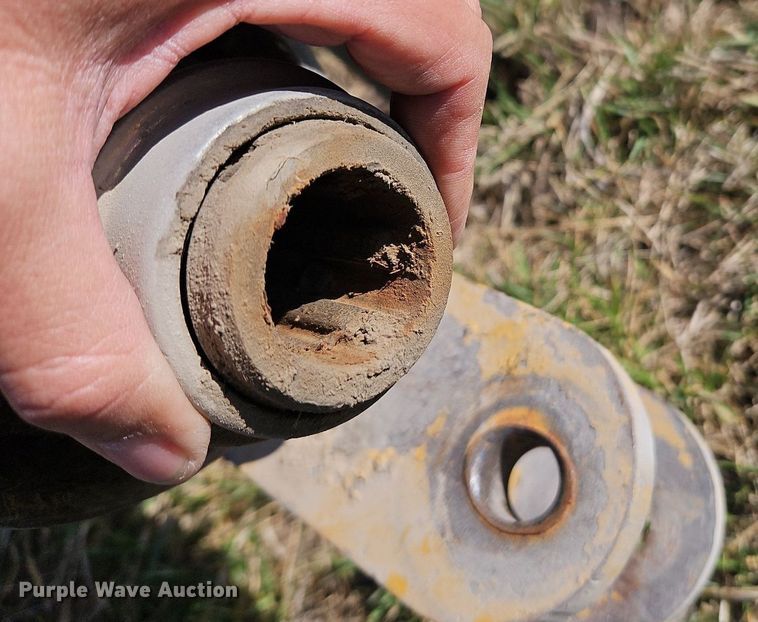 image for item EI3608 Vermeer 605K round baler