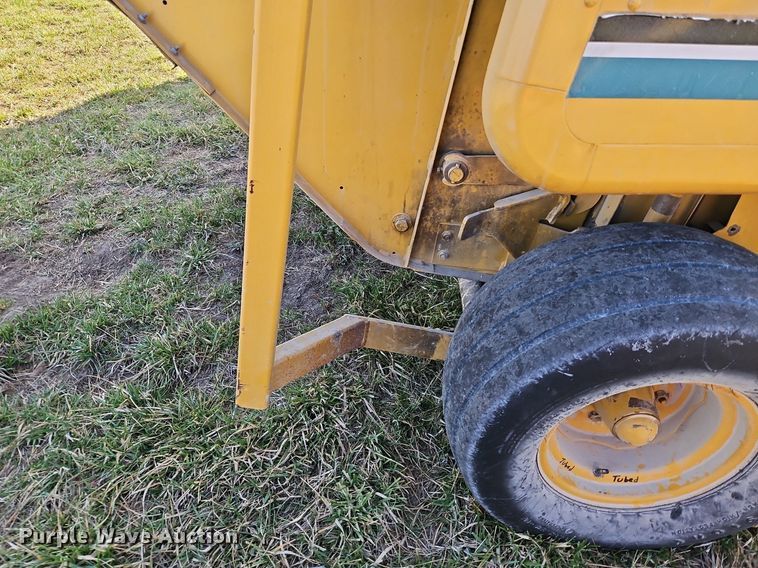 image for item EI3608 Vermeer 605K round baler