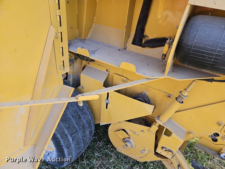 image for item EI3608 Vermeer 605K round baler