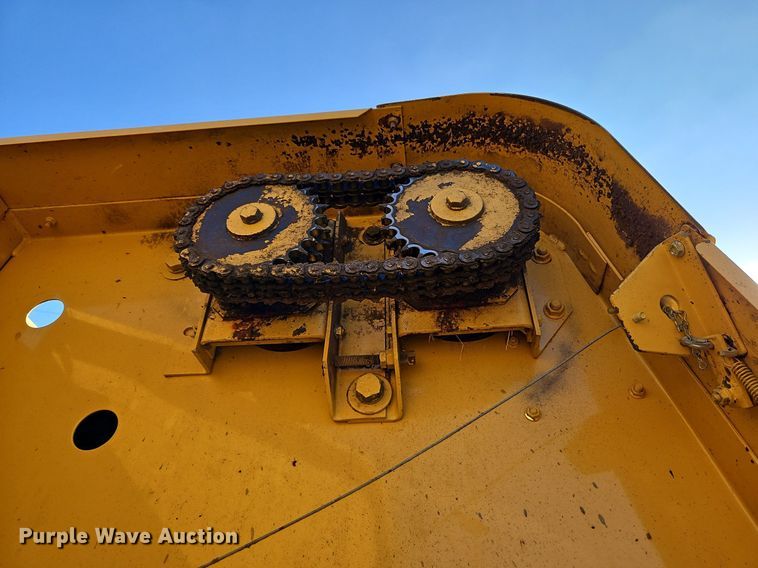 image for item EI3608 Vermeer 605K round baler