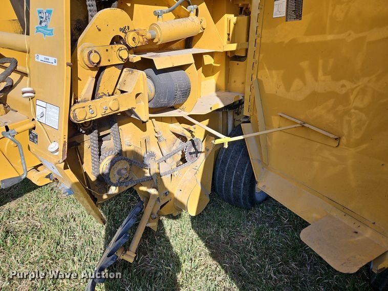 image for item EI3608 Vermeer 605K round baler
