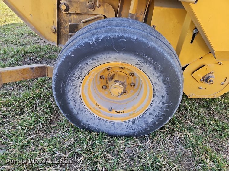 image for item EI3608 Vermeer 605K round baler