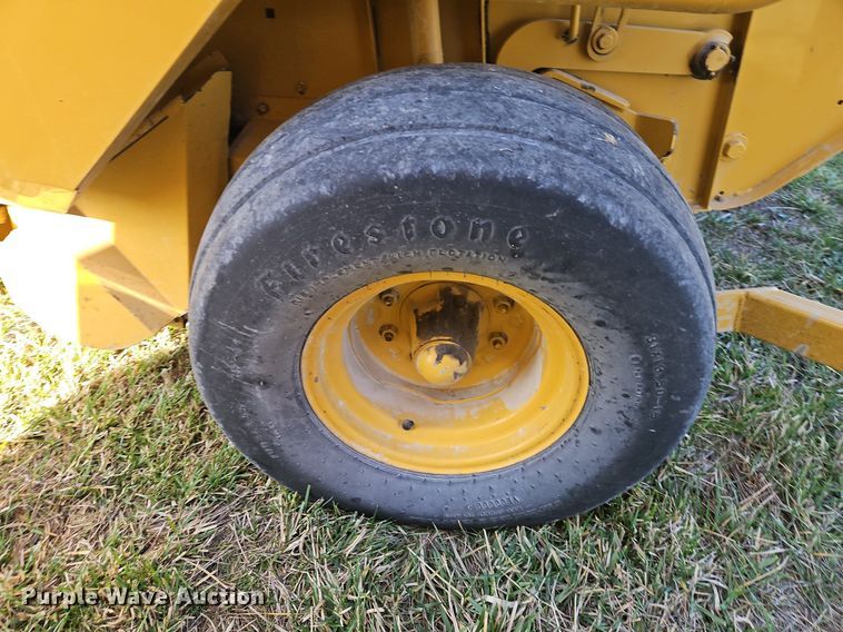 image for item EI3608 Vermeer 605K round baler