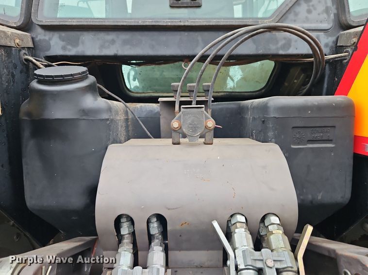 image for item EI3622 1995 Massey Ferguson  8160 MFWD tractor