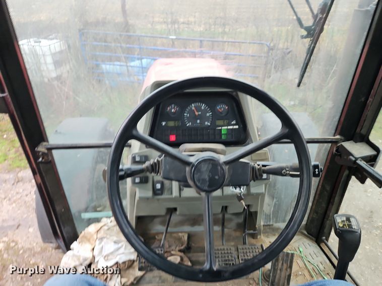 image for item EI3622 1995 Massey Ferguson  8160 MFWD tractor