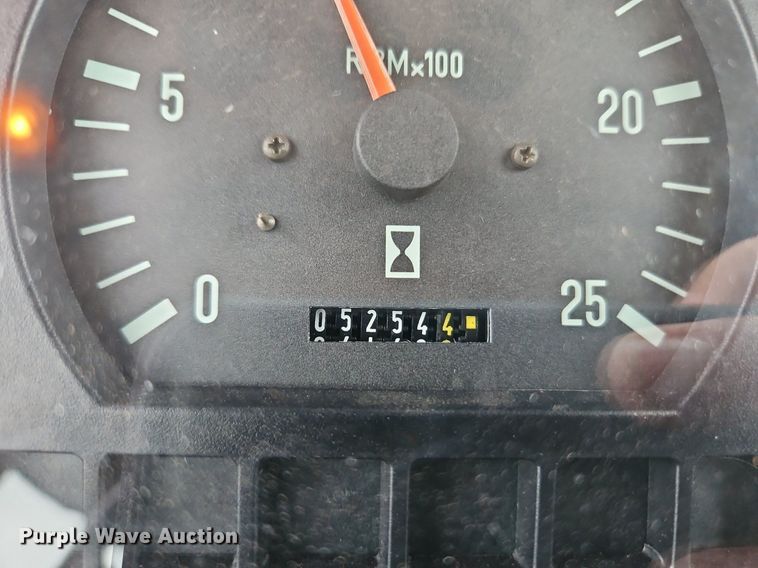 image for item EI3622 1995 Massey Ferguson  8160 MFWD tractor