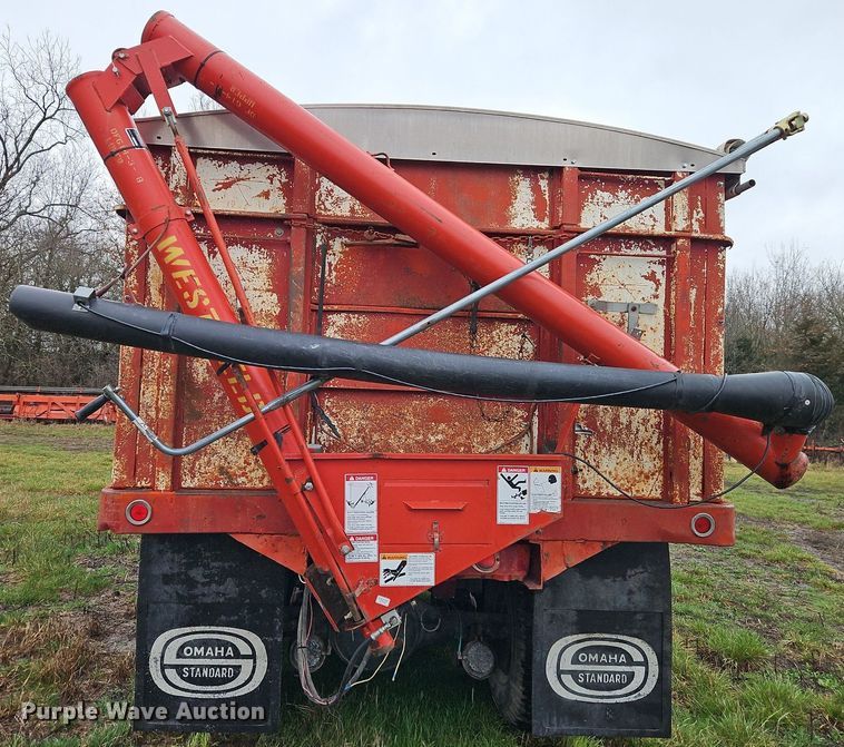 image for item EI3625 1974 Ford T880 Custom Cab grain truck