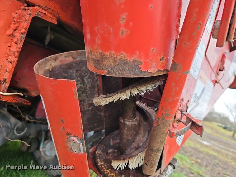 image for item EI3625 1974 Ford T880 Custom Cab grain truck