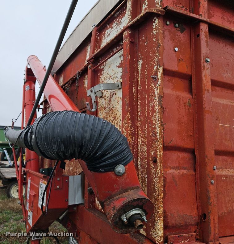 image for item EI3625 1974 Ford T880 Custom Cab grain truck