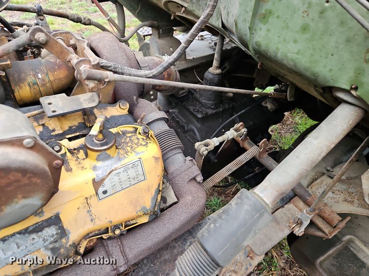 image for item EI3625 1974 Ford T880 Custom Cab grain truck