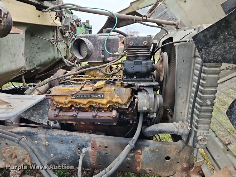 image for item EI3625 1974 Ford T880 Custom Cab grain truck