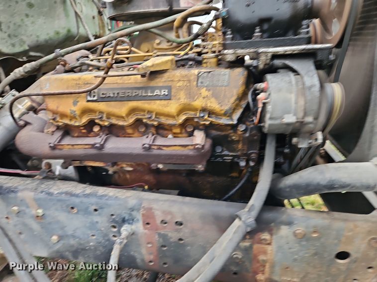 image for item EI3625 1974 Ford T880 Custom Cab grain truck