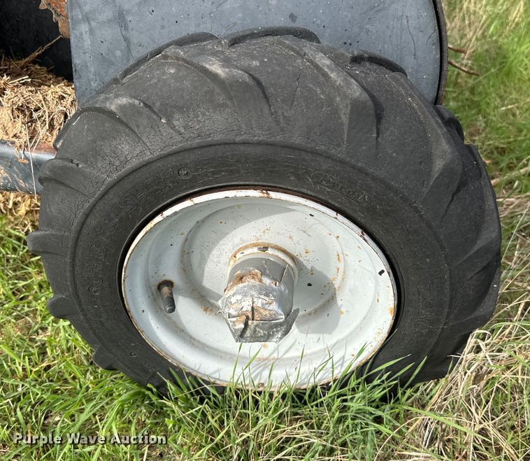 image for item EJ0314 Case 8590 large square baler