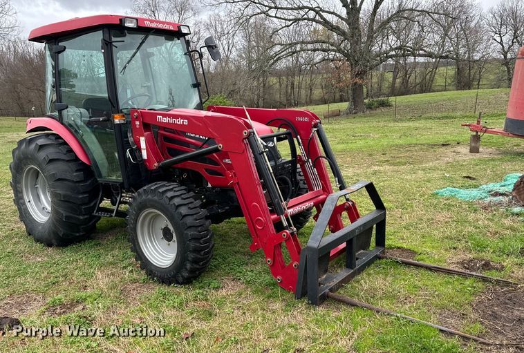 image for item EJ0324 2016 Mahindra 2565 MFWD tractor
