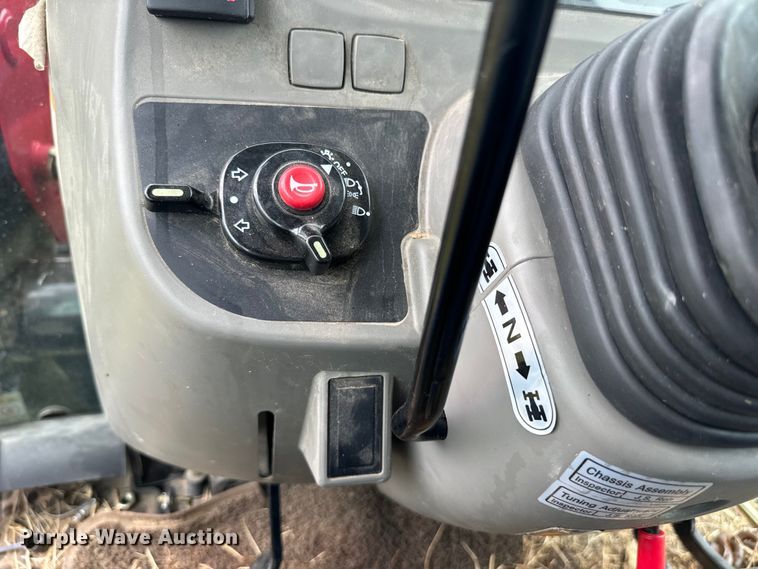 image for item EJ0324 2016 Mahindra 2565 MFWD tractor