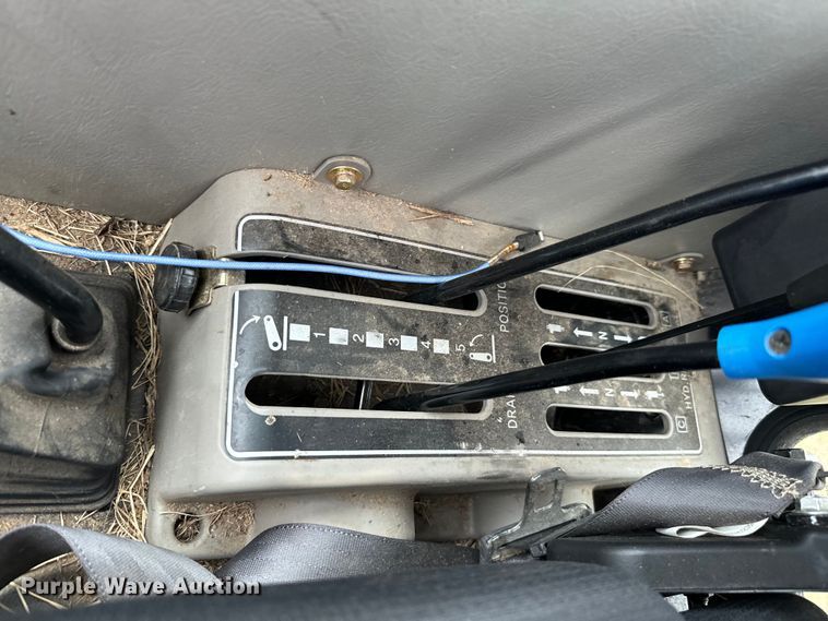 image for item EJ0324 2016 Mahindra 2565 MFWD tractor