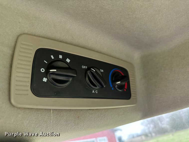 image for item EJ0324 2016 Mahindra 2565 MFWD tractor