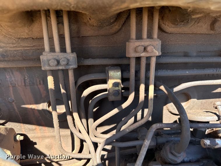 image for item EJ0333 Hesston  1180DT MFWD tractor