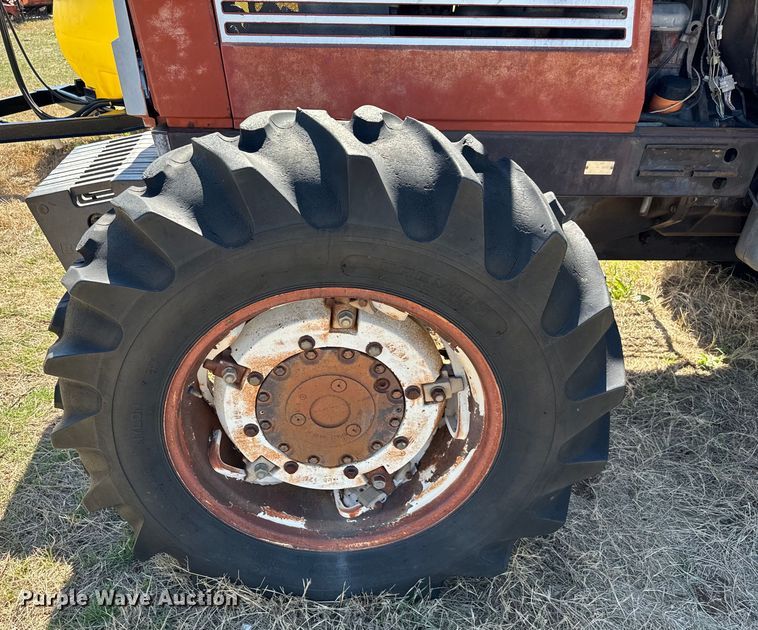 image for item EJ0333 Hesston  1180DT MFWD tractor