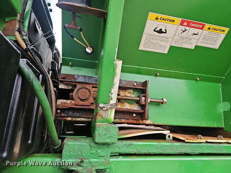 image for item EJ6052 2011 John Deere 4930 spreader