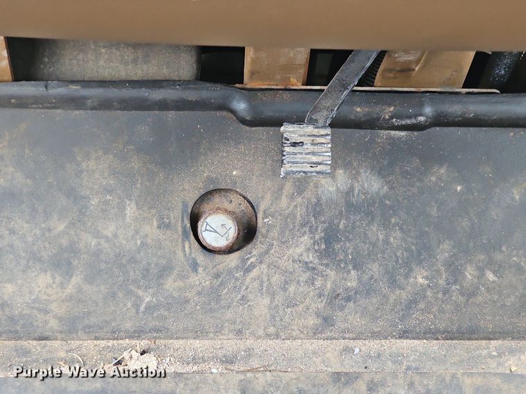 image for item EJ6052 2011 John Deere 4930 spreader