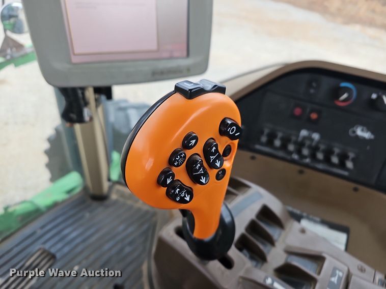 image for item EJ6052 2011 John Deere 4930 spreader