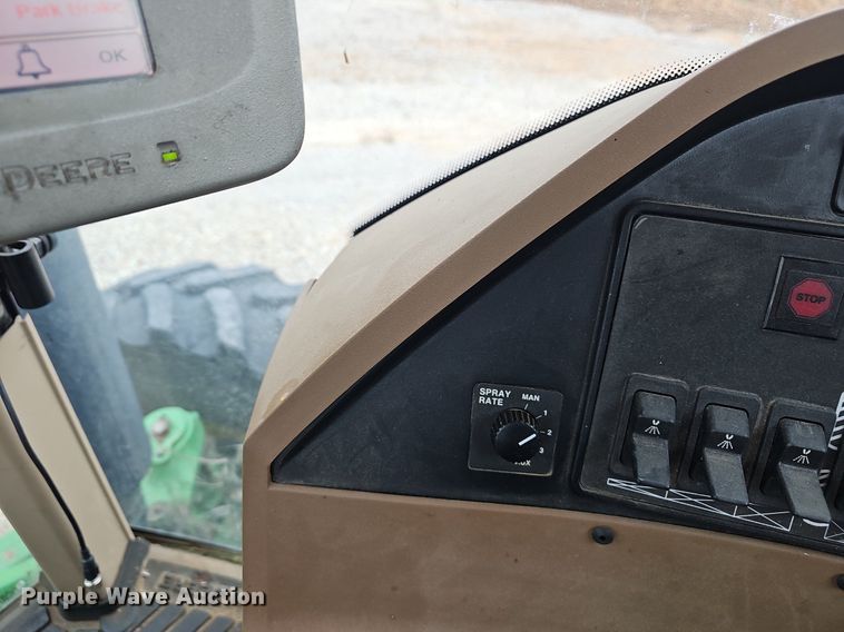 image for item EJ6052 2011 John Deere 4930 spreader