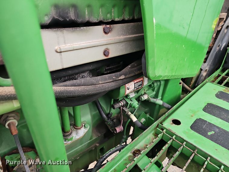 image for item EJ6052 2011 John Deere 4930 spreader