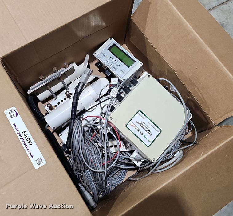 image for item EJ6059 Greentronics Auto Glide XR Sprayer boom height control system