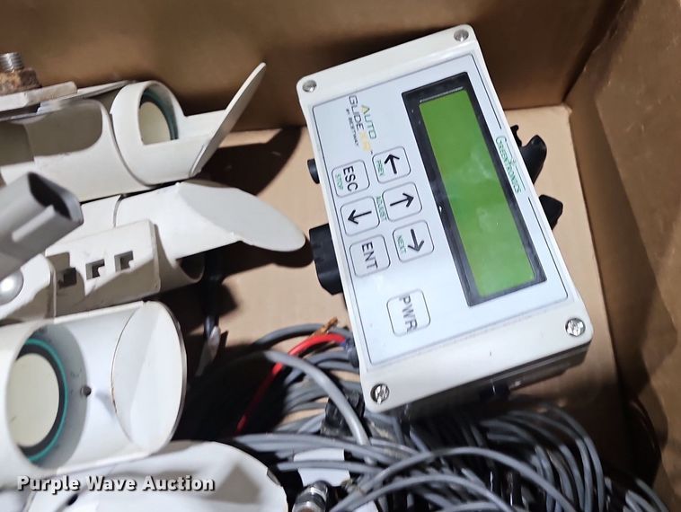 image for item EJ6059 Greentronics Auto Glide XR Sprayer boom height control system