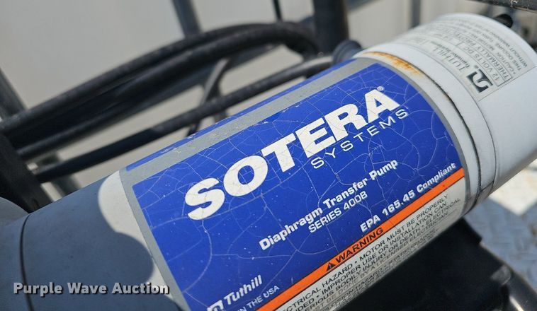 image for item EJ6063 1983 International 1754 flatbed truck