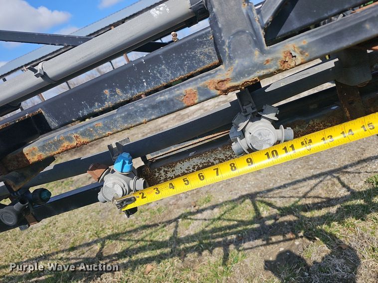 image for item EJ6064 1999 John Deere 4700 sprayer