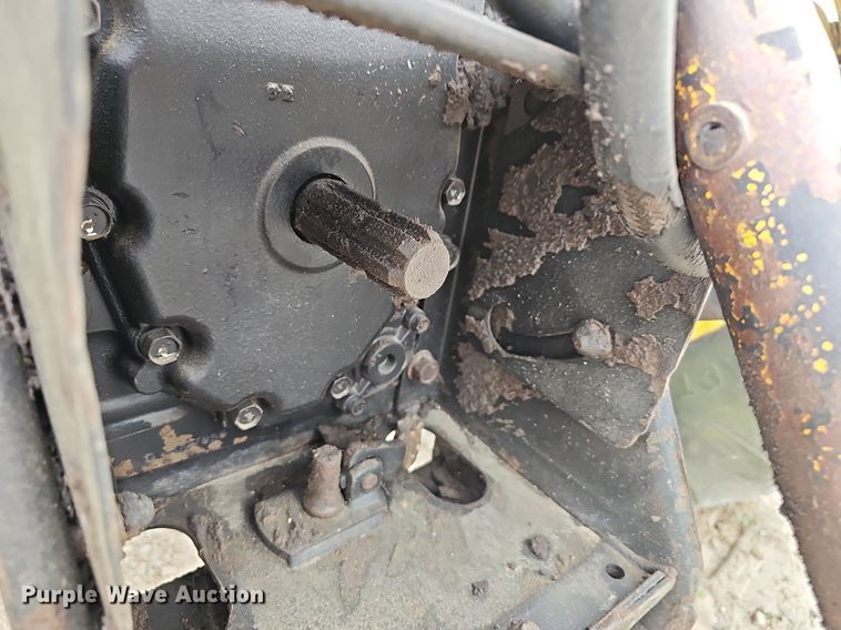 image for item EJ6067 1993 John Deere 5400 MFWD tractor