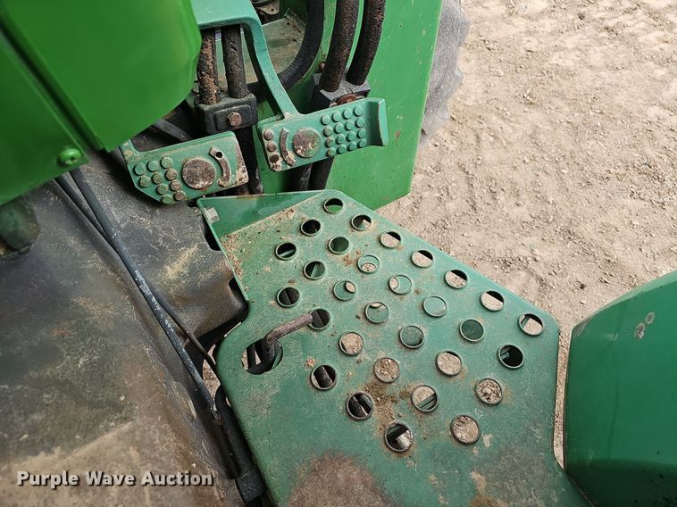 image for item EJ6067 1993 John Deere 5400 MFWD tractor