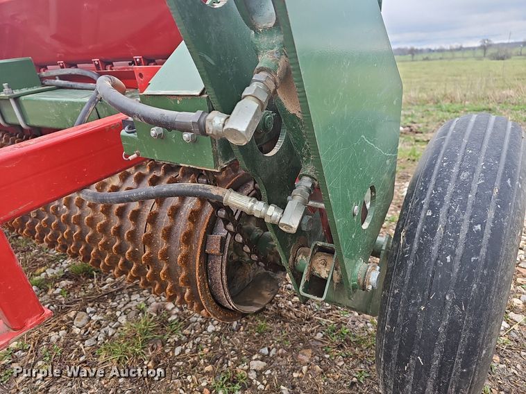 image for item EJ6114 Brillion SS-10 seeder