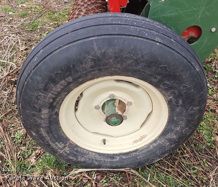 image for item EJ6114 Brillion SS-10 seeder