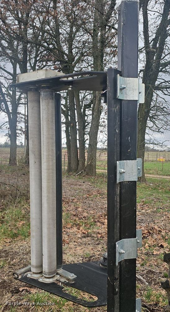 image for item EJ6115 Tube Line  TL1000R bale wrapper