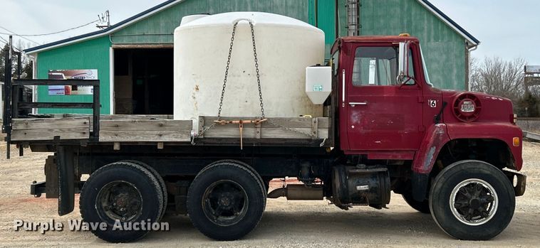 image for item EK4144 1980 Ford 9000 flatbed truck