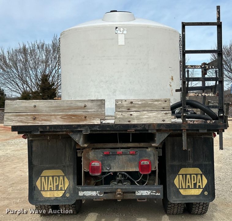 image for item EK4144 1980 Ford 9000 flatbed truck