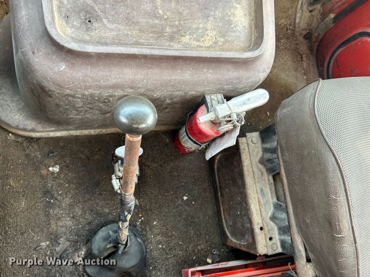 image for item EK4144 1980 Ford 9000 flatbed truck