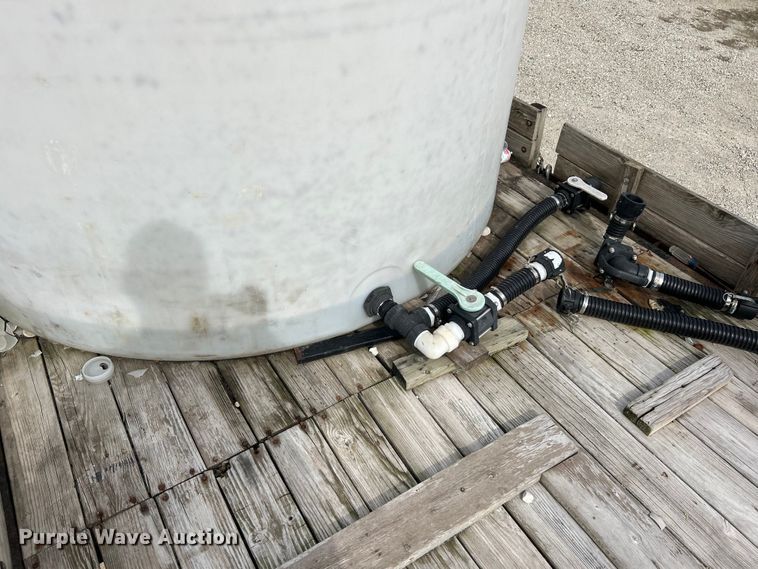 image for item EK4144 1980 Ford 9000 flatbed truck